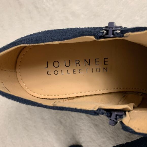 Journee Collection Women's Sanzi Side Zip Ankle Booties Size 6.5 - Picture 5 of 7